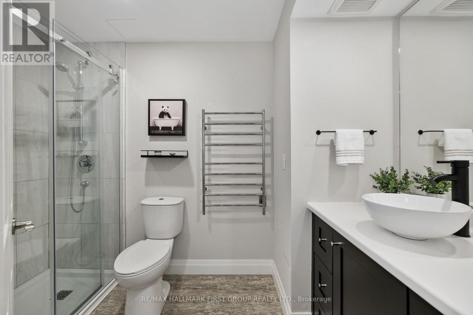 75 EAST HOUSE CRESCENT - 34