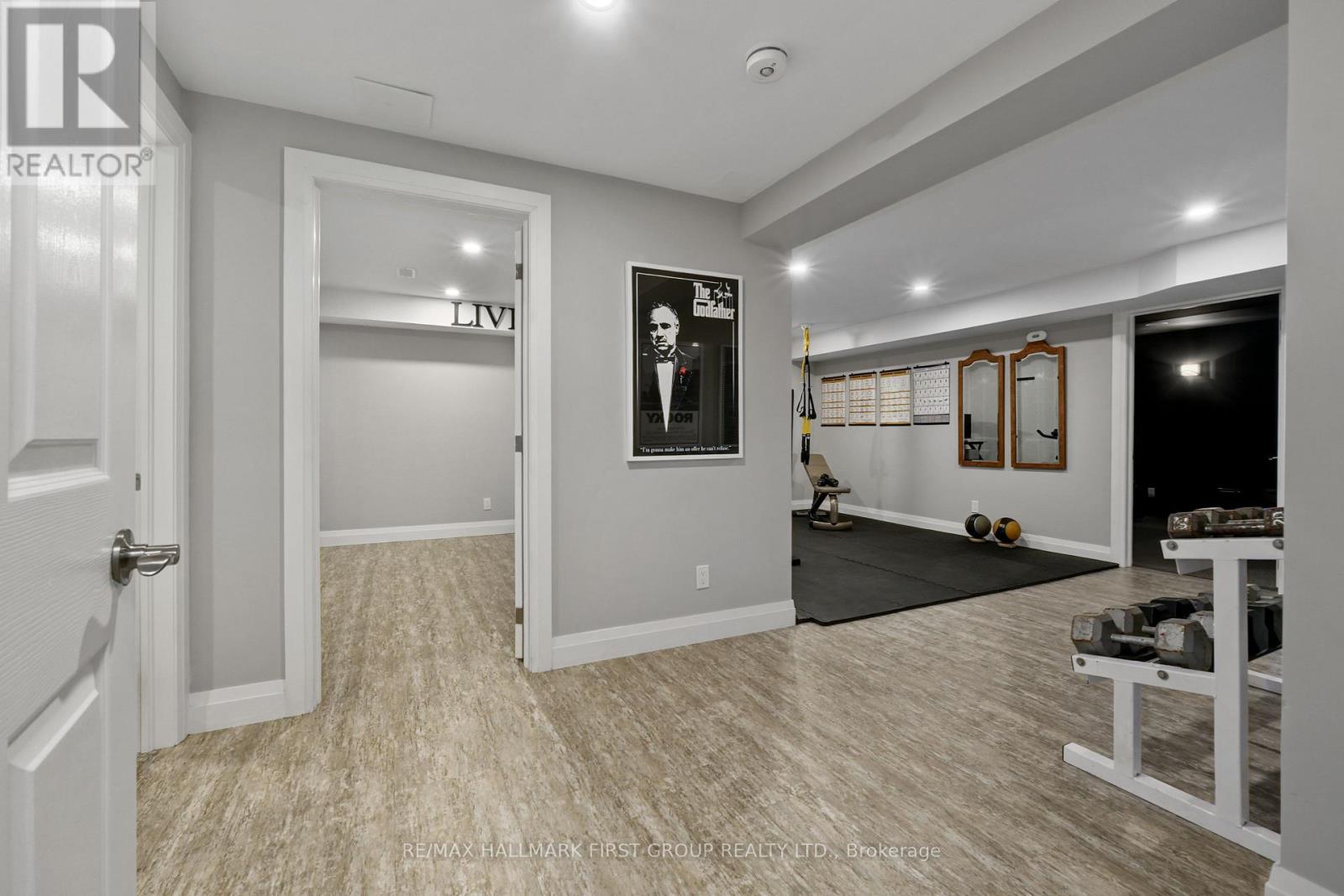 75 EAST HOUSE CRESCENT - 38
