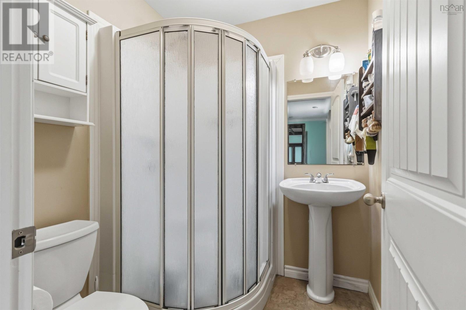 Property 34 of 50 of 33 Riverwood Drive