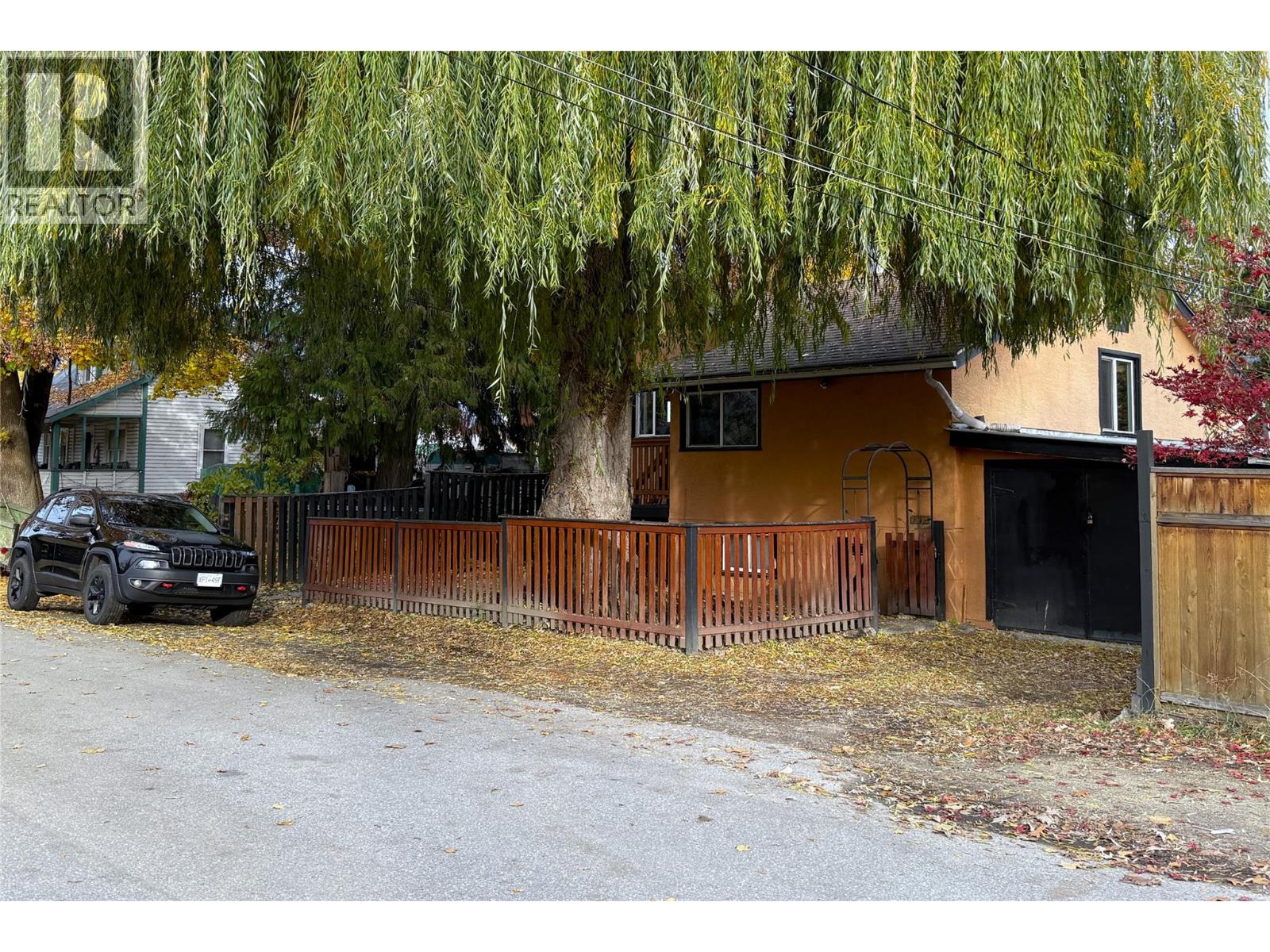 Single garage