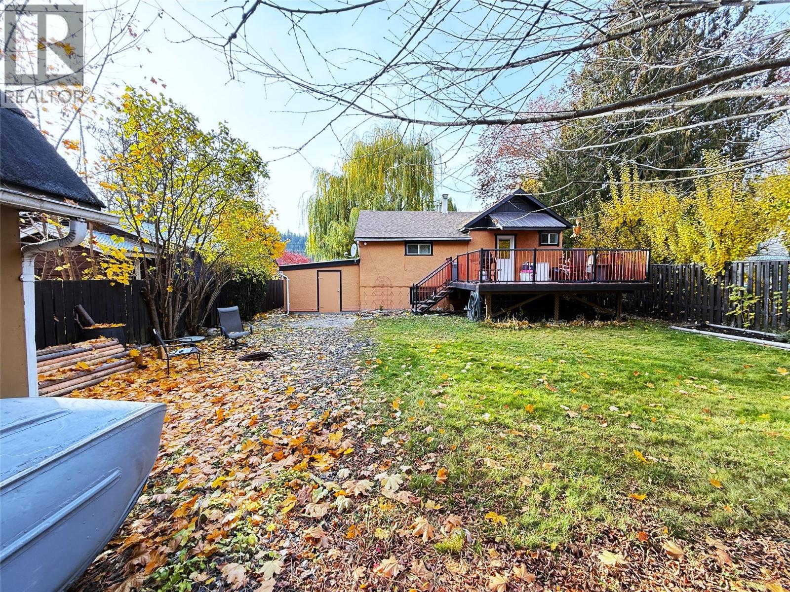 A beautiful big, fenced back yard!