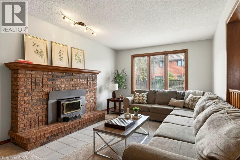 8 WYVIS Court, Stoney Creek, Ontario, L8G4W3 — Photo 17