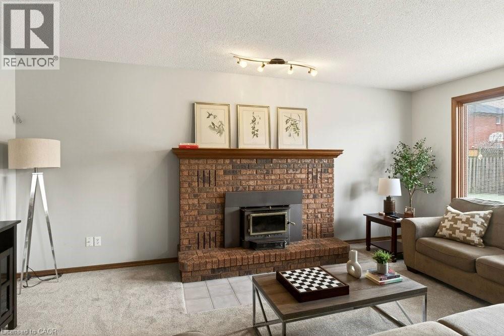 8 WYVIS Court, Stoney Creek, Ontario, L8G4W3 — Photo 15