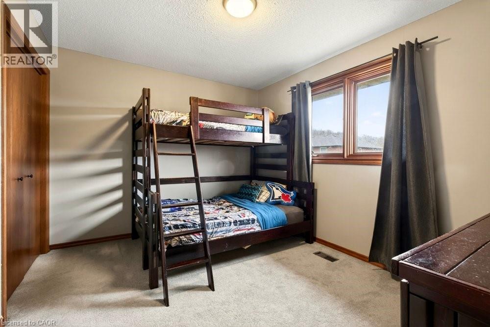 8 WYVIS Court, Stoney Creek, Ontario, L8G4W3 — Photo 23