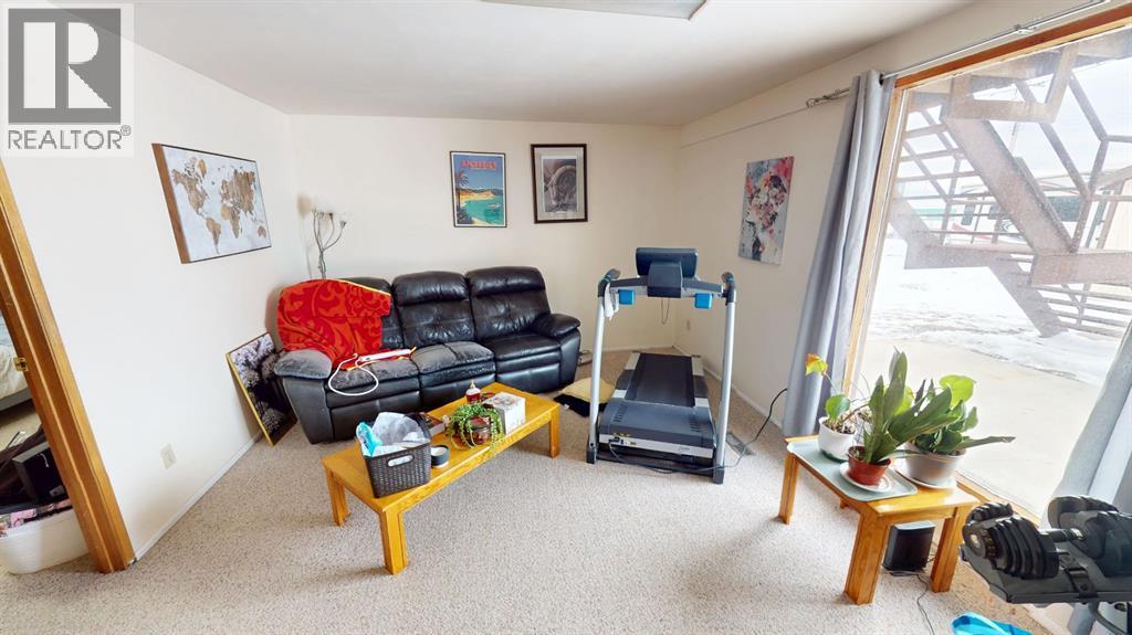 305 2 Avenue - 20