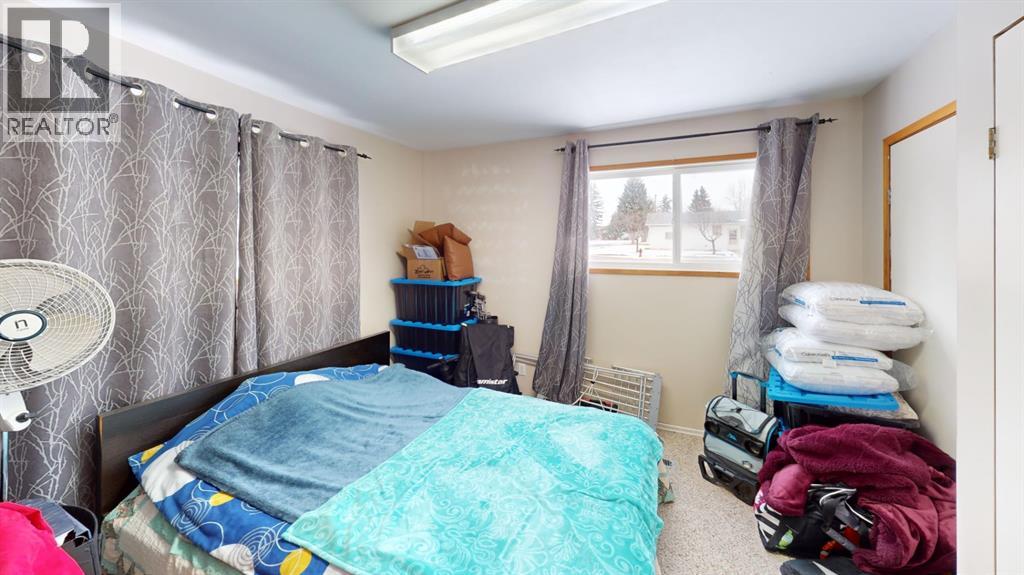 305 2 Avenue - 23