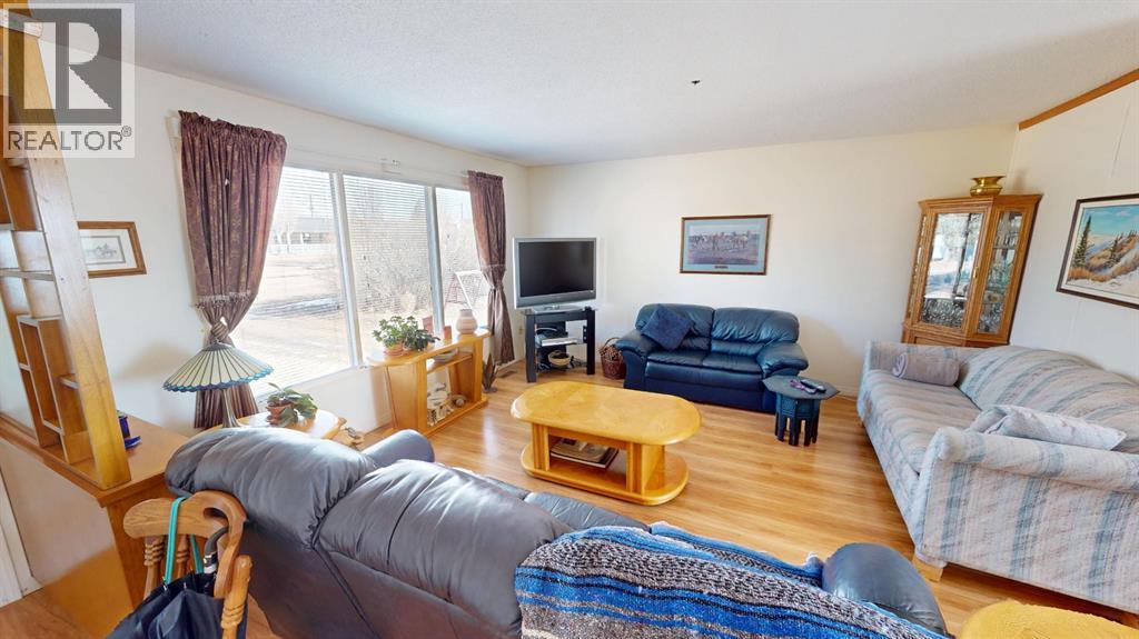 305 2 Avenue - 3