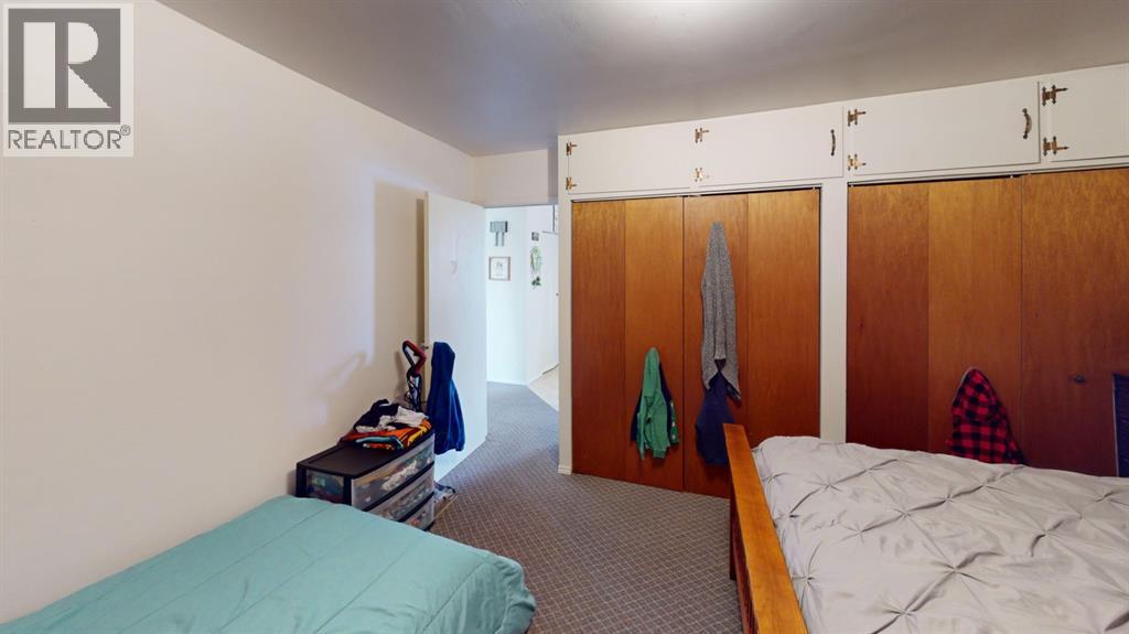 305 2 Avenue - 35