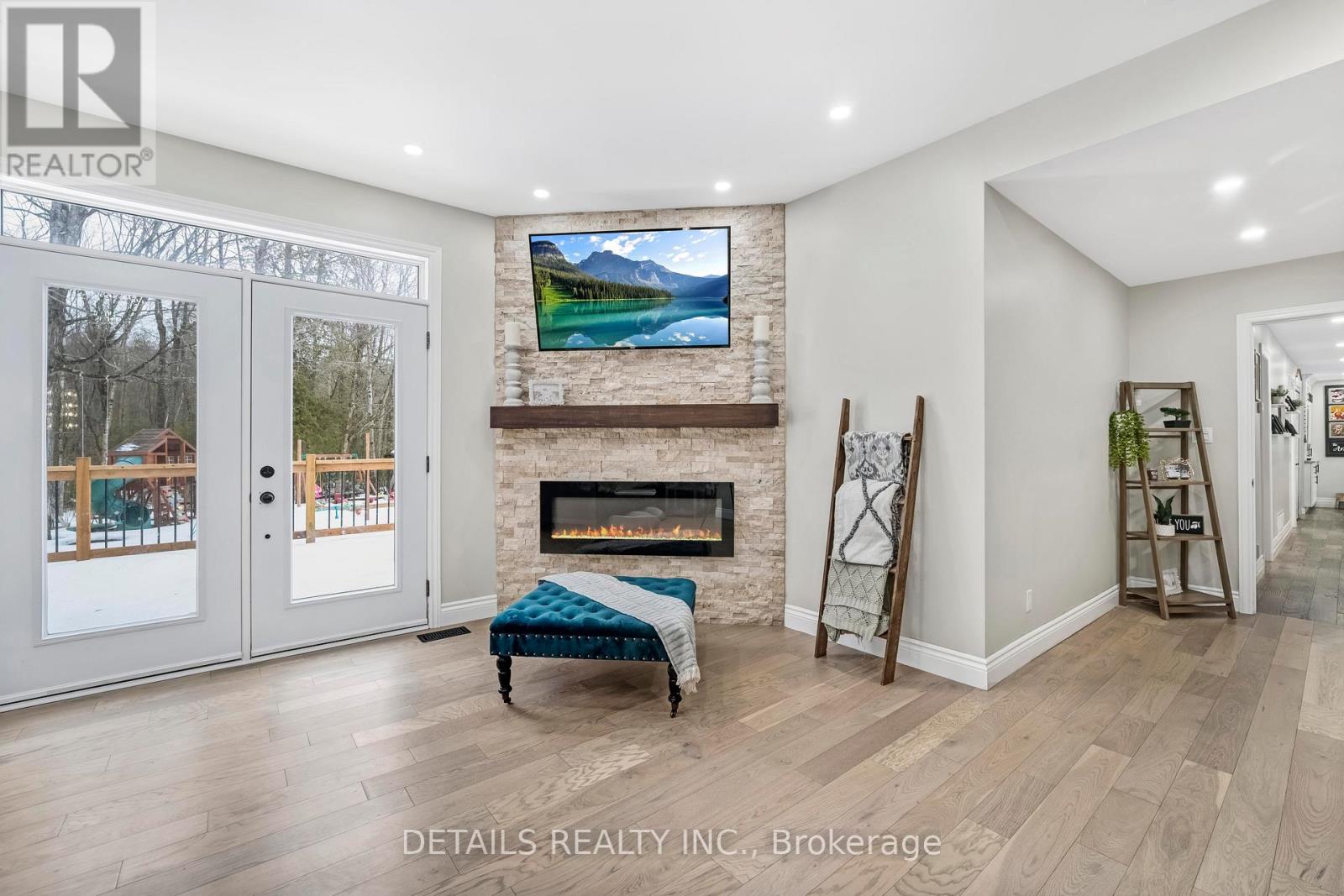 387 CAMPBELL SIDE ROAD - 14