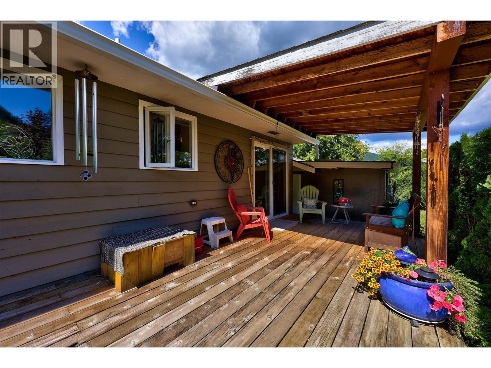 229 Lakeshore Drive, Chase