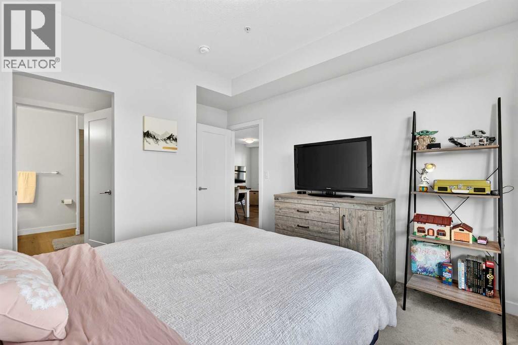 #218 30 WALGROVE WALK SE - 21