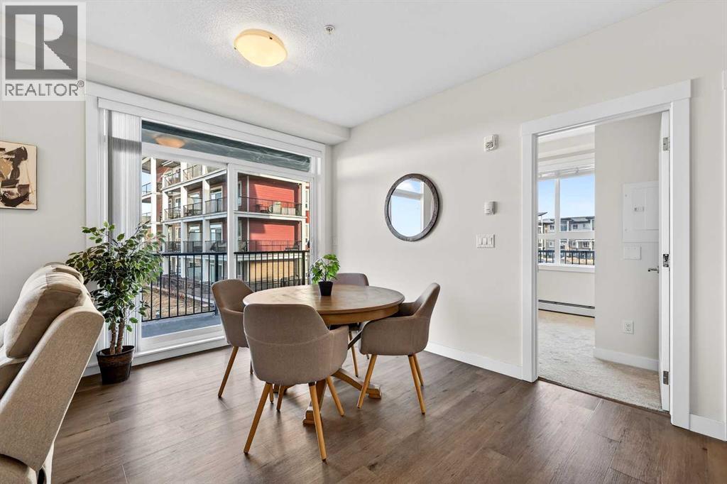 #218 30 WALGROVE WALK SE - 18