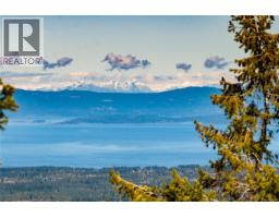 1915 Wallace Wood Way, Qualicum Beach, BC V9K2S3 Photo 19