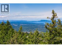 1915 Wallace Wood Way, Qualicum Beach, BC V9K2S3 Photo 22