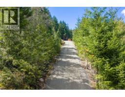 1915 Wallace Wood Way, Qualicum Beach, BC V9K2S3 Photo 31