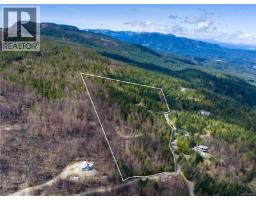 1915 Wallace Wood Way, Qualicum Beach, BC V9K2S3 Photo 6