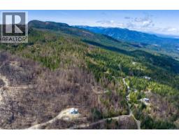 1915 Wallace Wood Way, Qualicum Beach, BC V9K2S3 Photo 7
