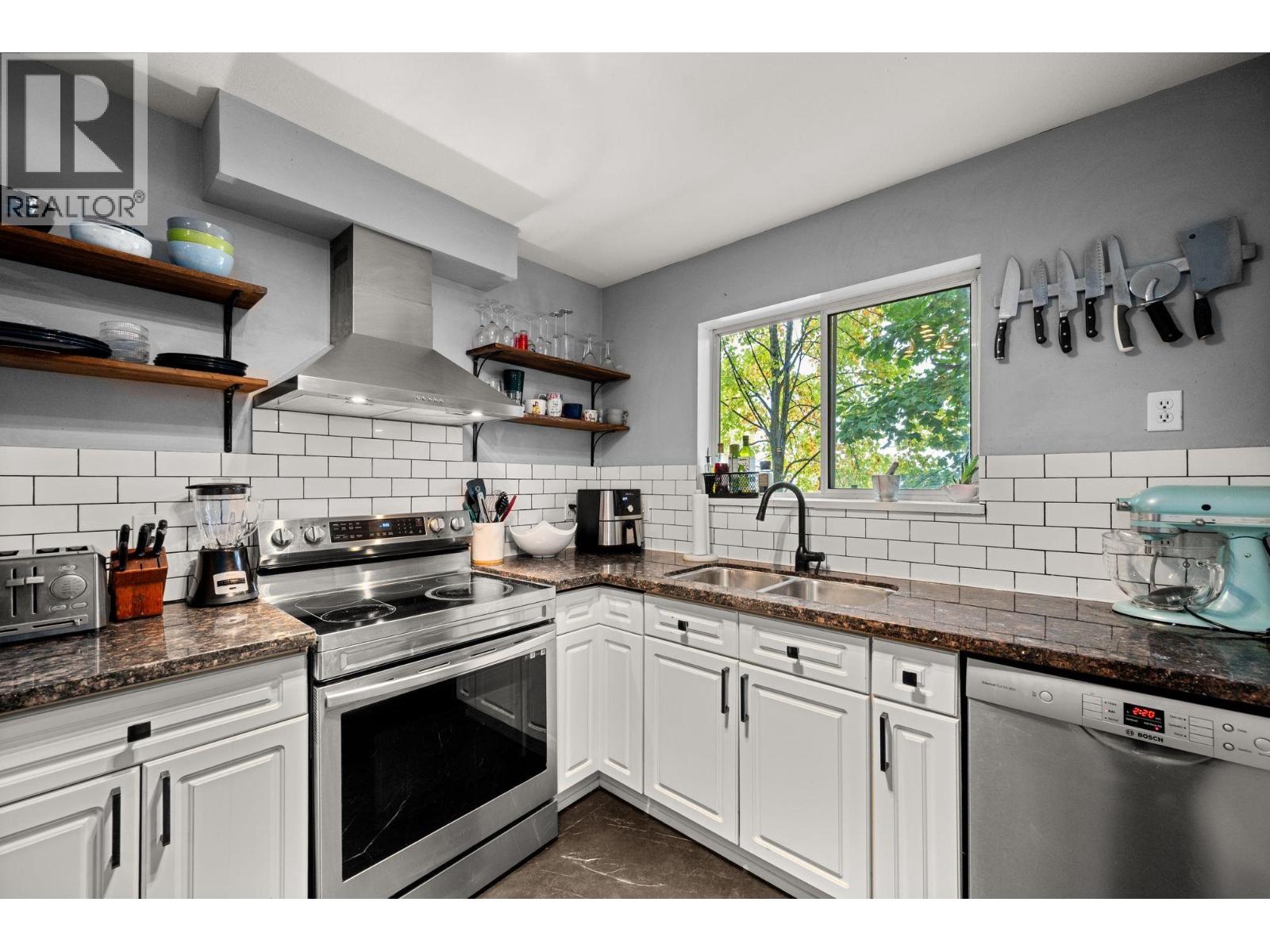 #108-4758 53 Street, Delta