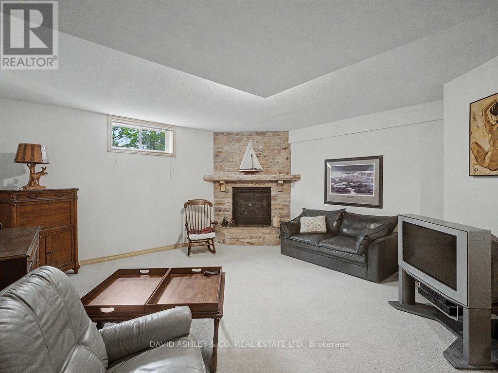 941 JONES FALLS ROAD S — photo 42