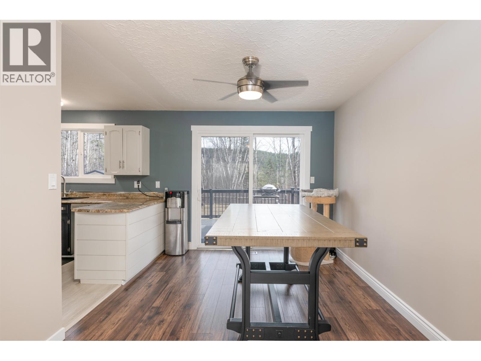 Photo 10 of 33 — 2436 MOSS AVENUE · Prince George, BC