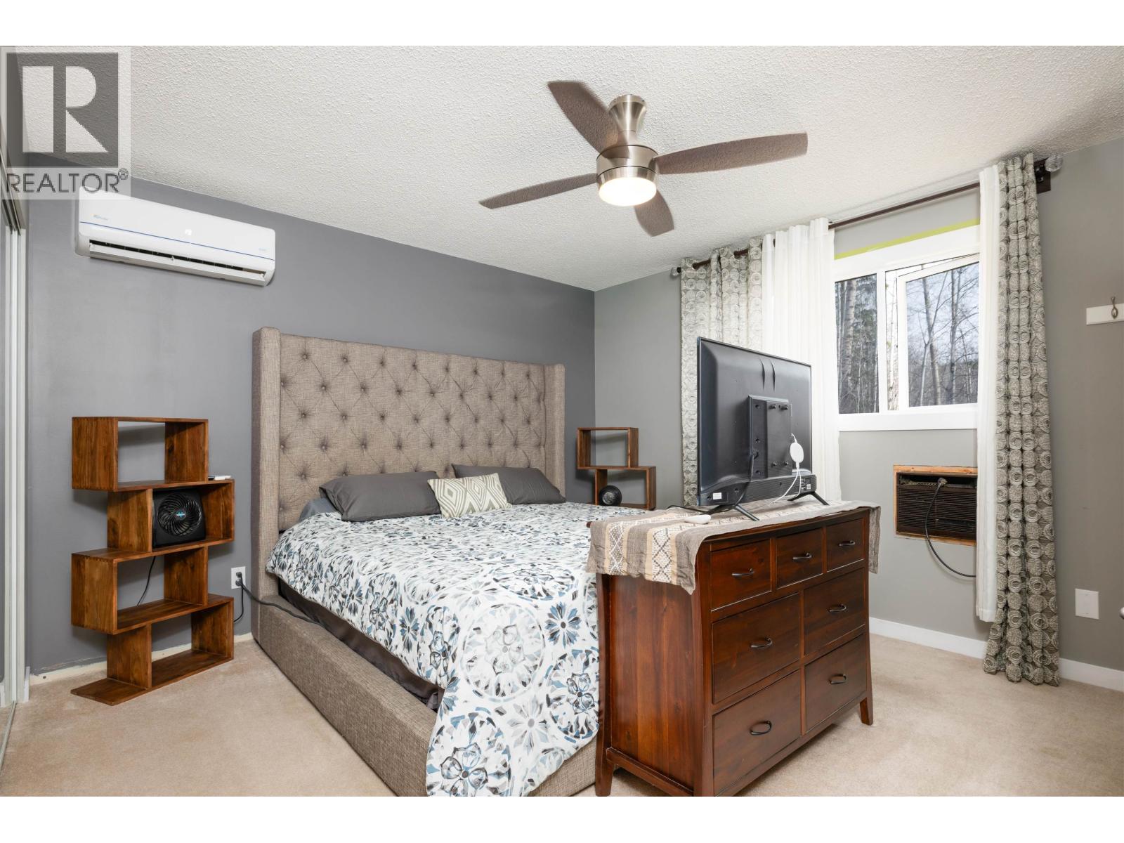 2436 MOSS AVENUE - 16