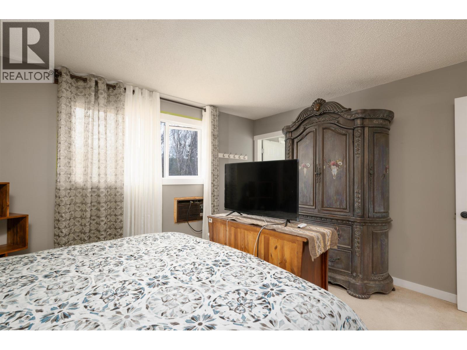 2436 MOSS AVENUE - 17