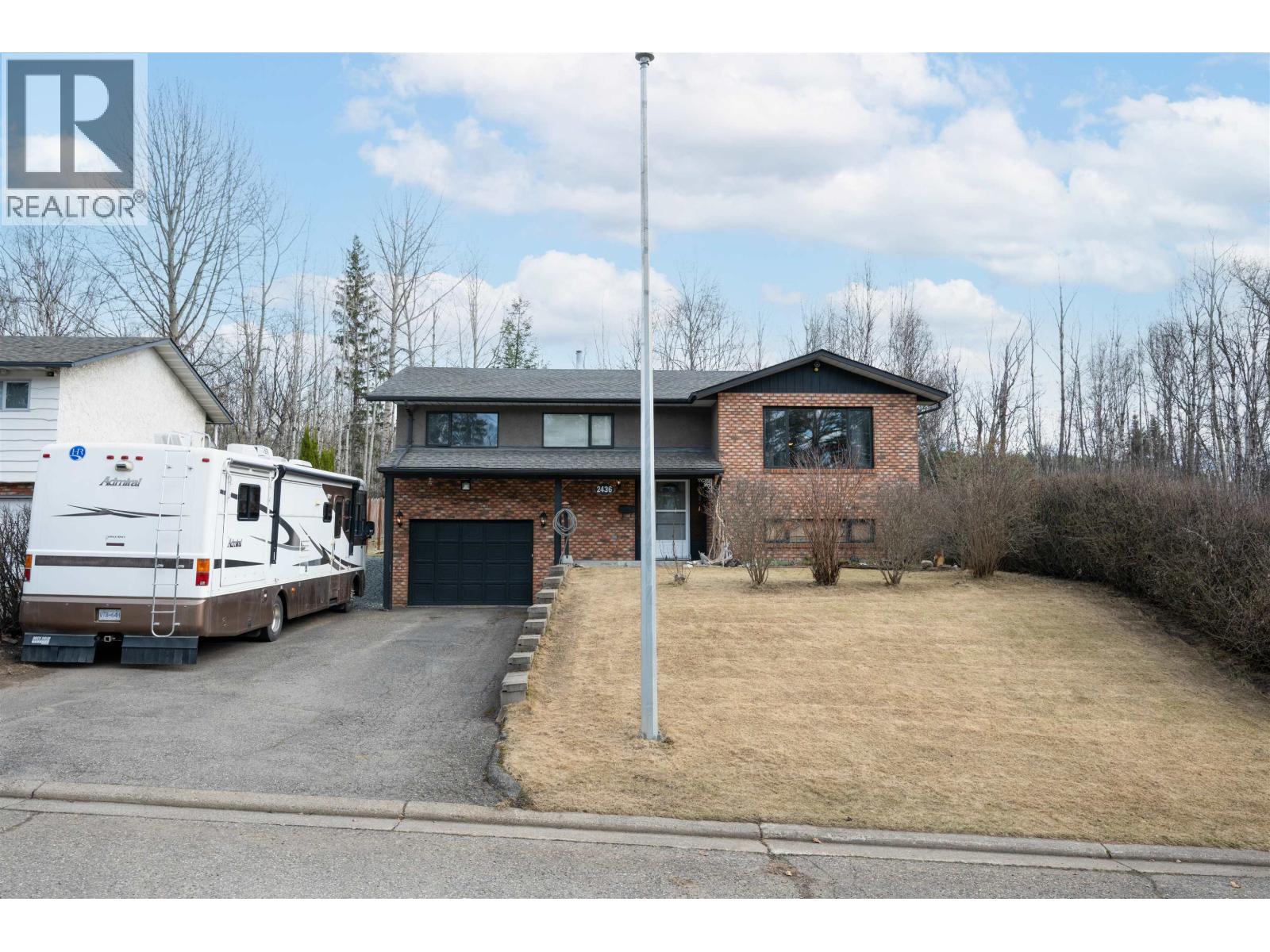 Living room of 2436 MOSS AVENUE · Prince George, BC
