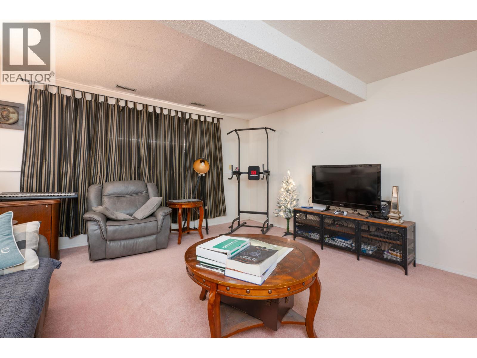 2436 MOSS AVENUE - 20