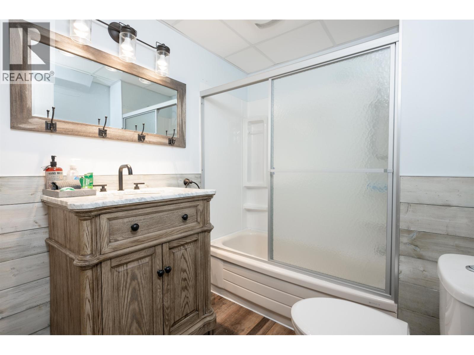 2436 MOSS AVENUE - 24