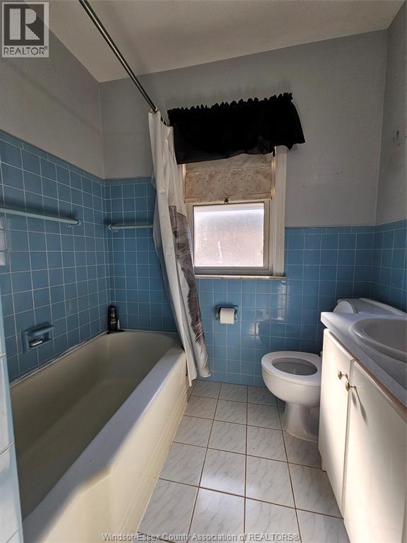 1040 KENNEDY DRIVE West — photo 13