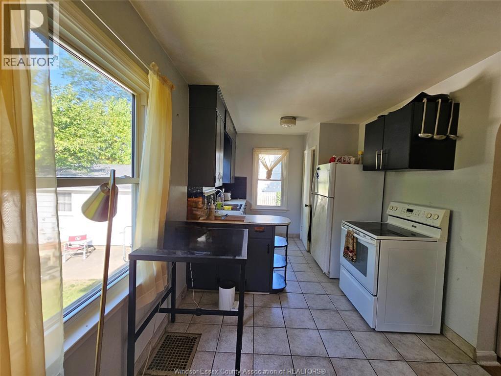 1040 KENNEDY DRIVE WEST - 8