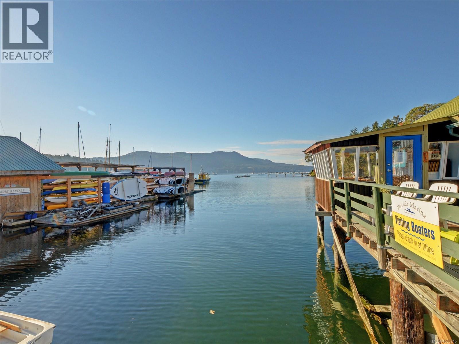 #403 7161 West Saanich Rd - 37