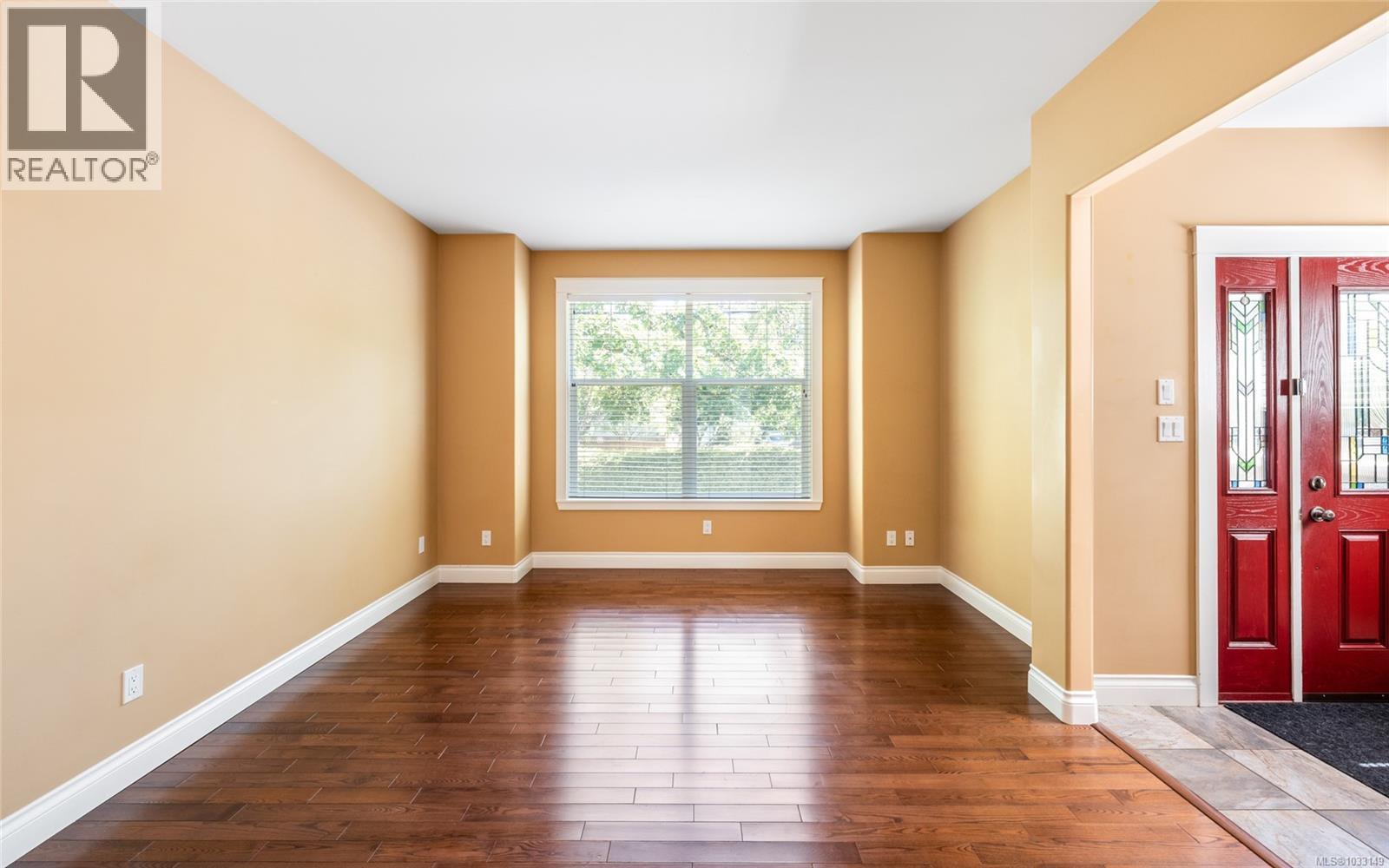 257 Michigan St - 12