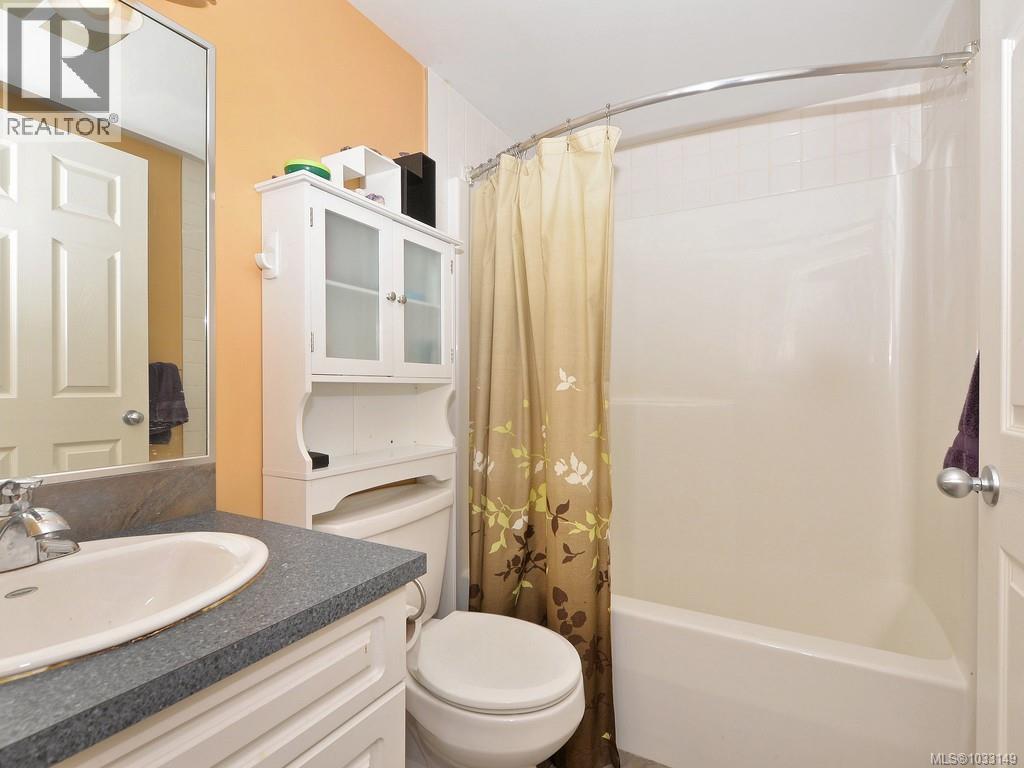 257 Michigan St - 33