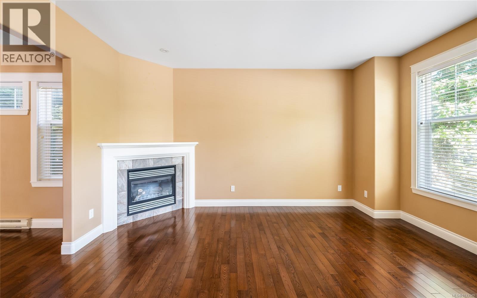 257 Michigan St - 5