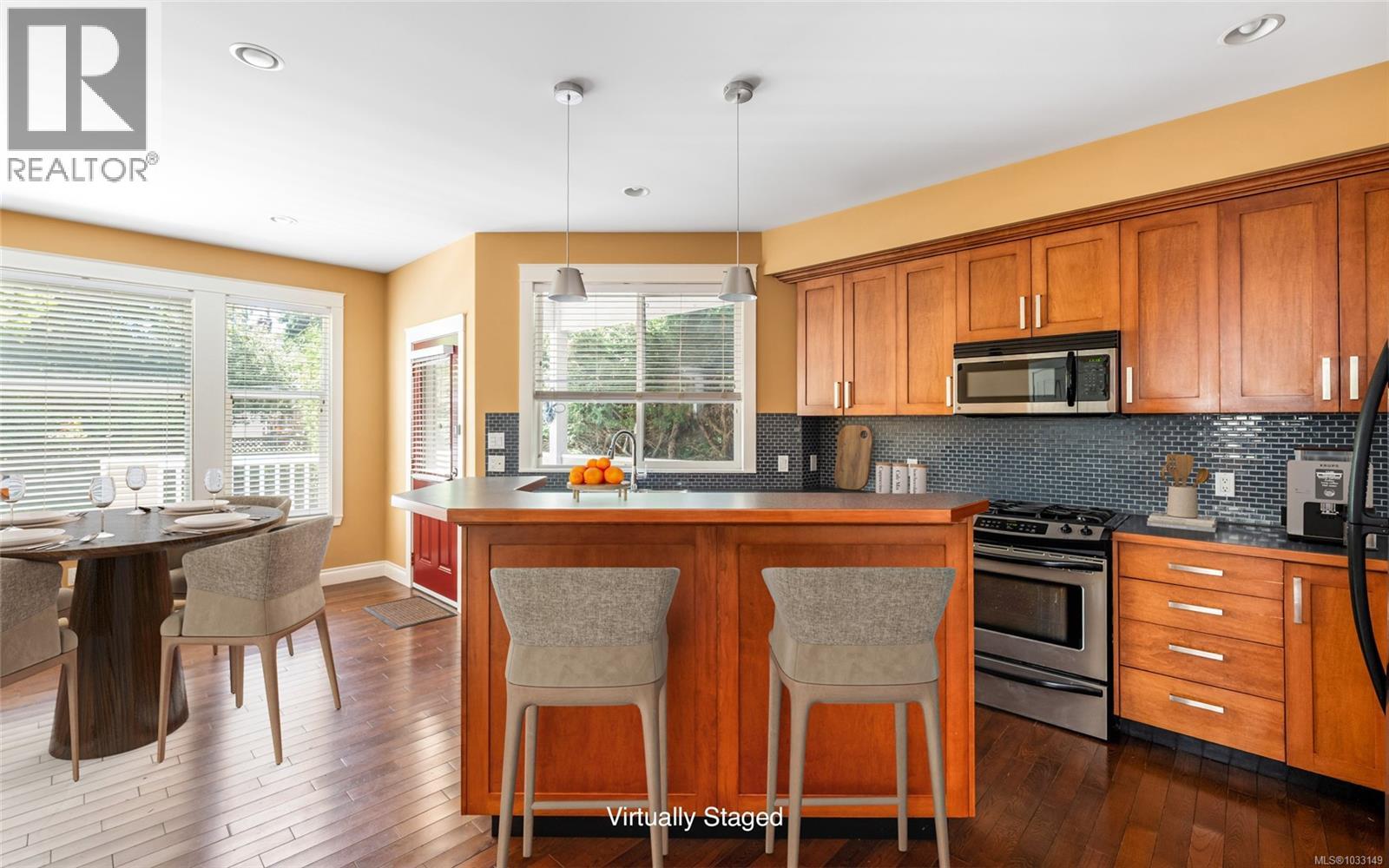 257 Michigan St - 8
