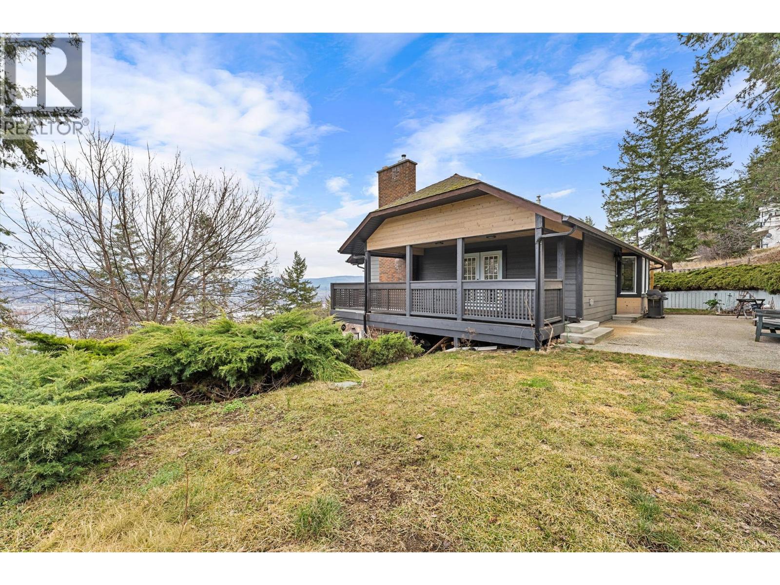  1642 Griffiths Place, West Kelowna
