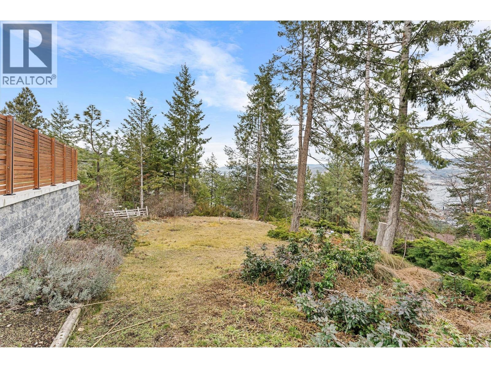  1642 Griffiths Place, West Kelowna