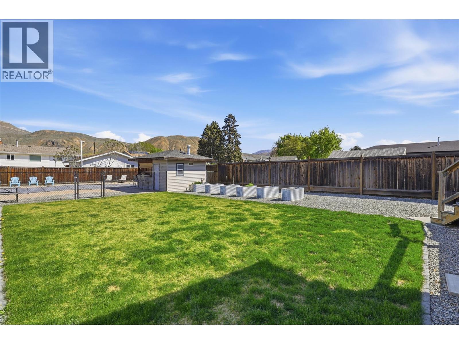 2484 YOUNG Avenue - 48