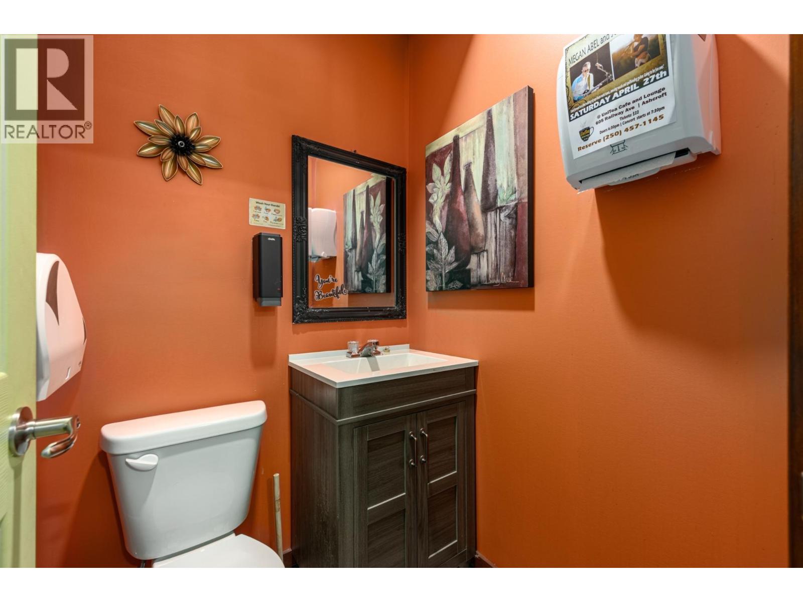 605/607 RAILWAY Avenue - 16