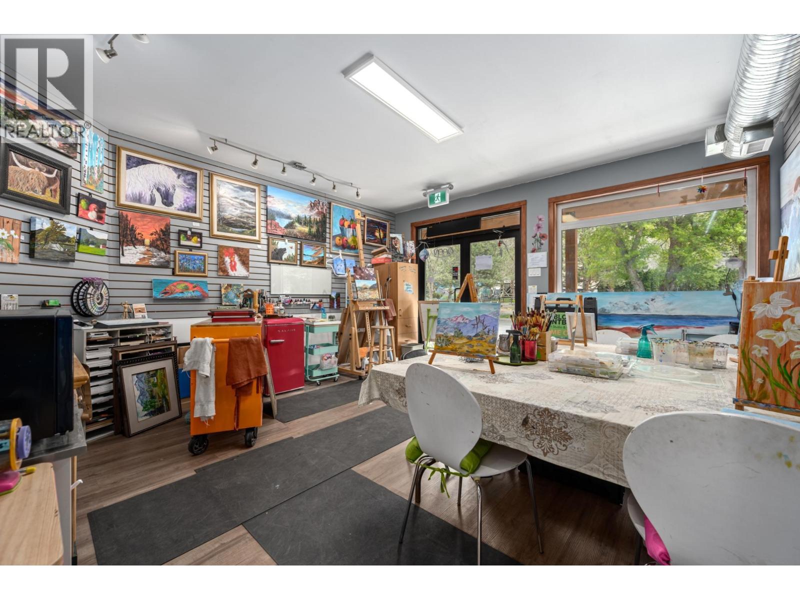 605/607 RAILWAY Avenue - 17