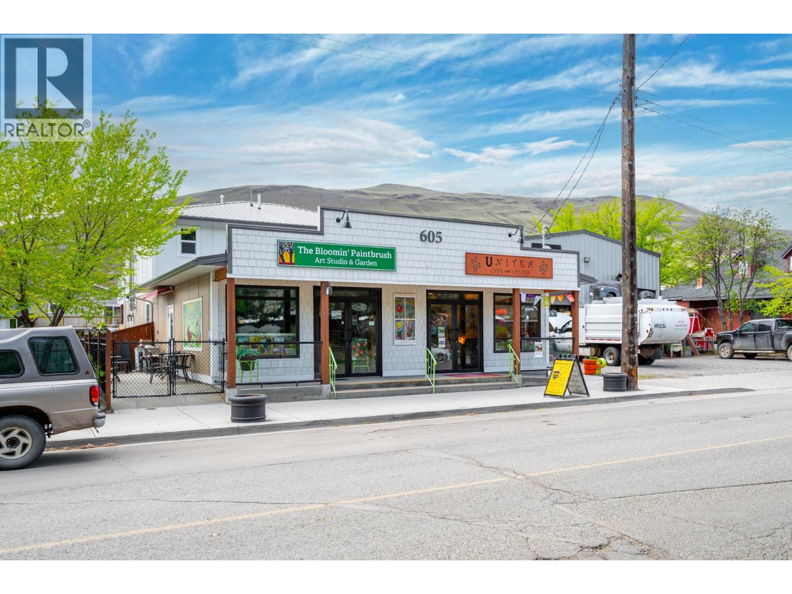 605/607 RAILWAY Avenue - 4