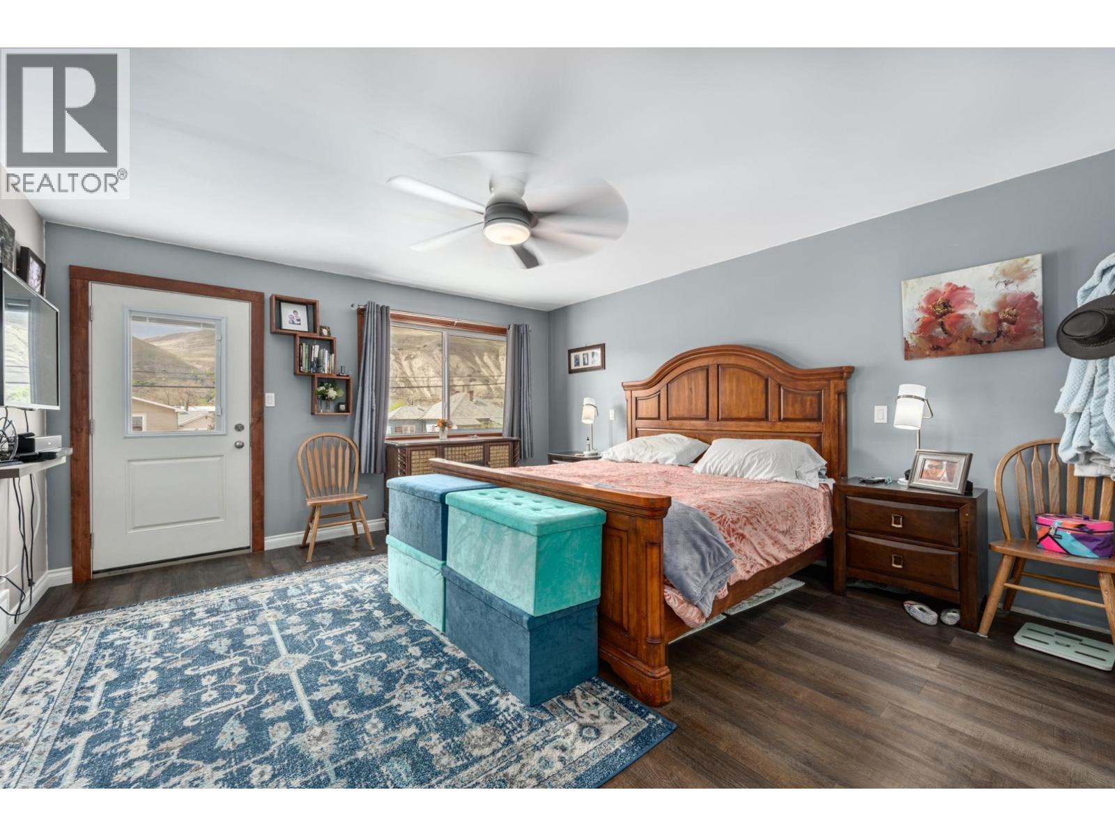 605/607 RAILWAY Avenue - 51