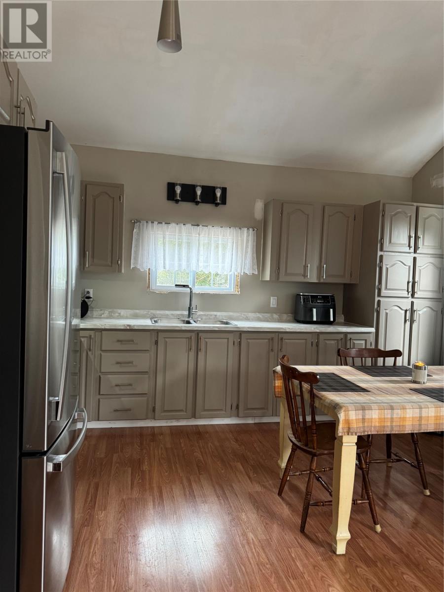 295-307 CEMETRY ROAD - 6