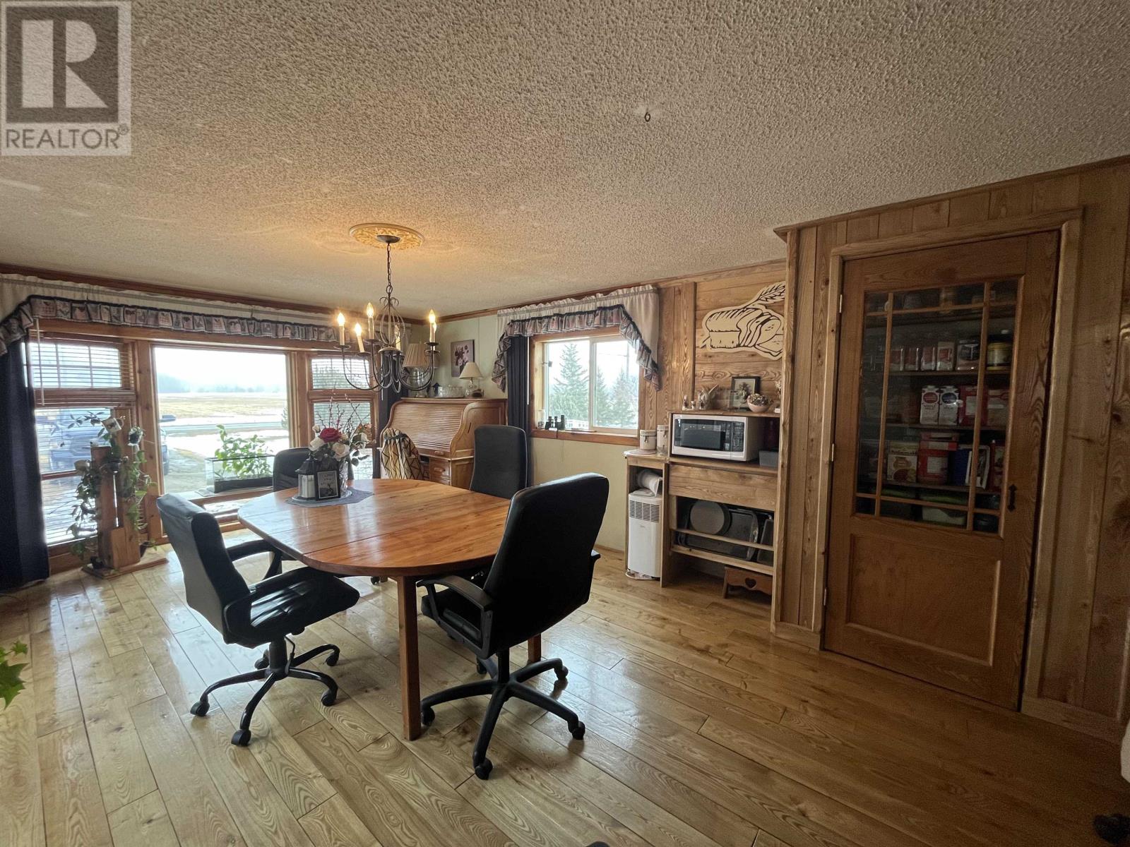623 Boucherville RD — photo 5