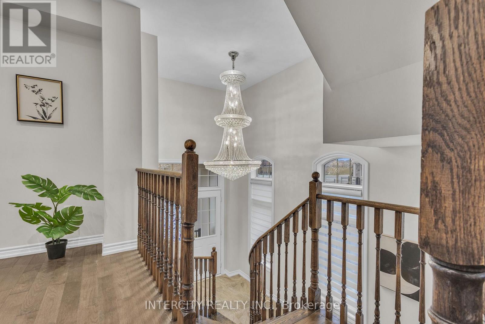 45 ROULETTE CRESCENT — photo 9