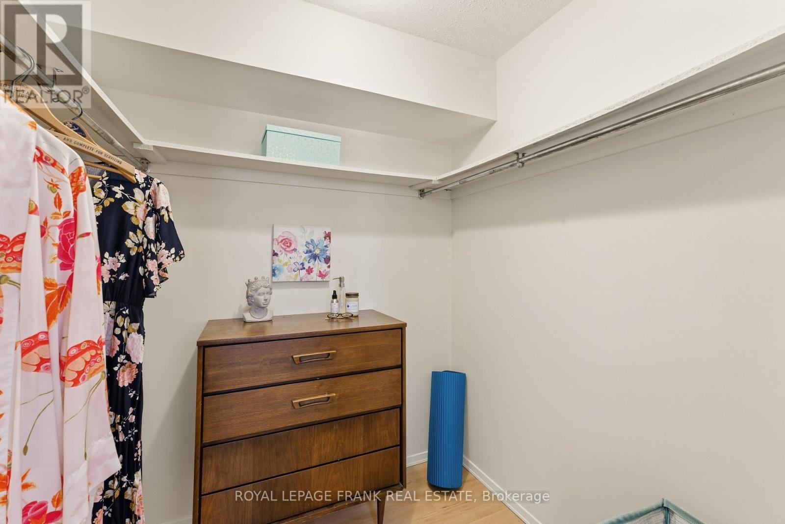 102 - 15 CLIFTON STREET — photo 18