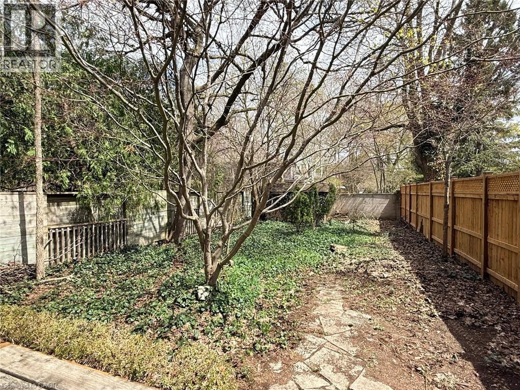 802 WATERLOO STREET - 3