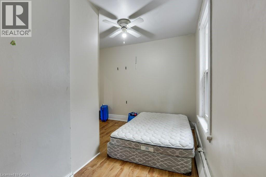 802 WATERLOO Street — photo 36