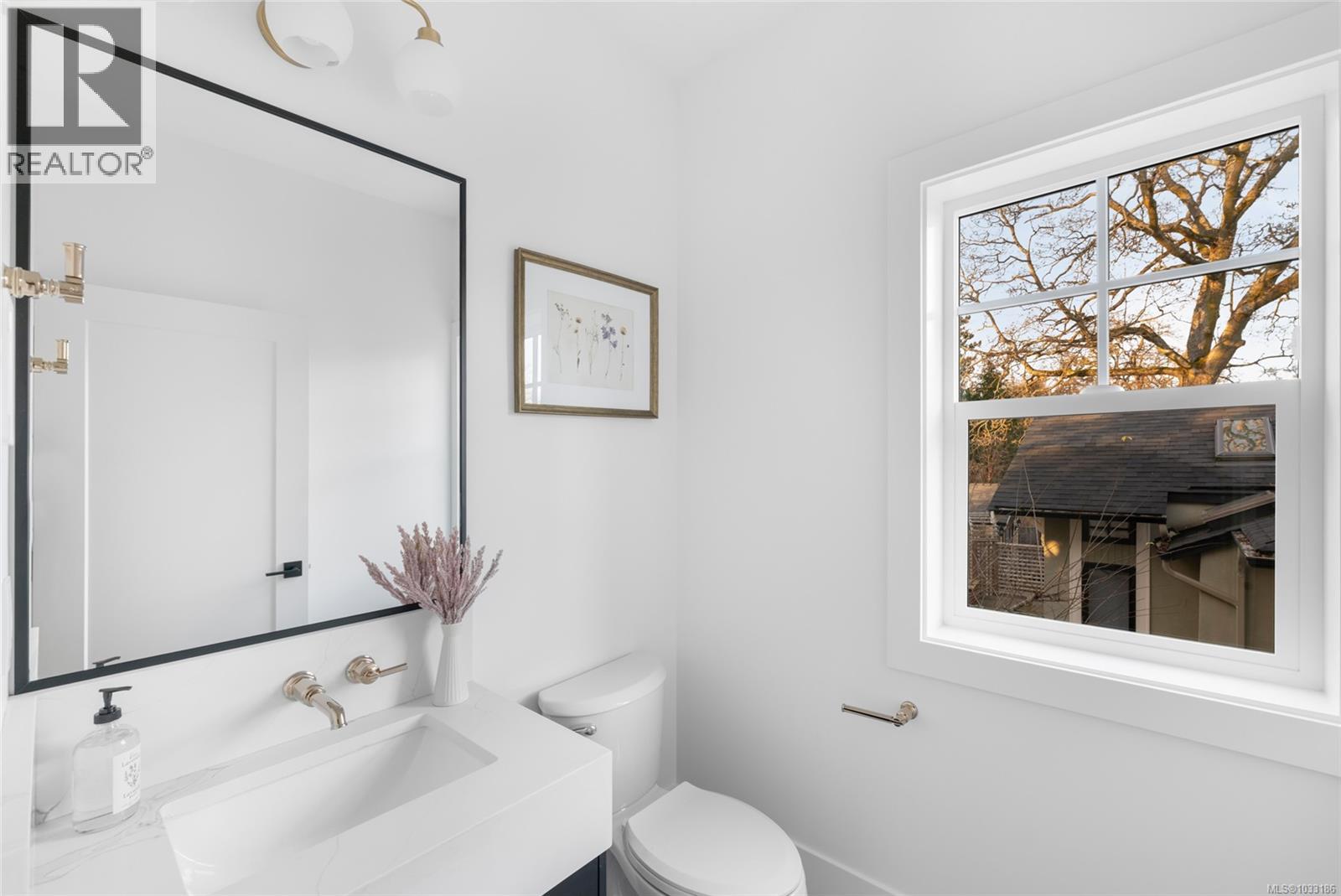 #B 786 St. Patrick St - 8